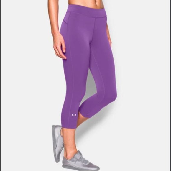Under Armour Women's HeatGear® Armour Capris - Picture 1 of 4